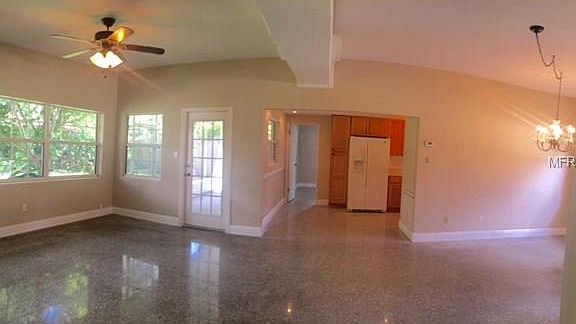4th image of 3403 Leslie Dr