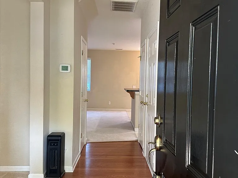 9030 Sedgewich Ln — Photo 11