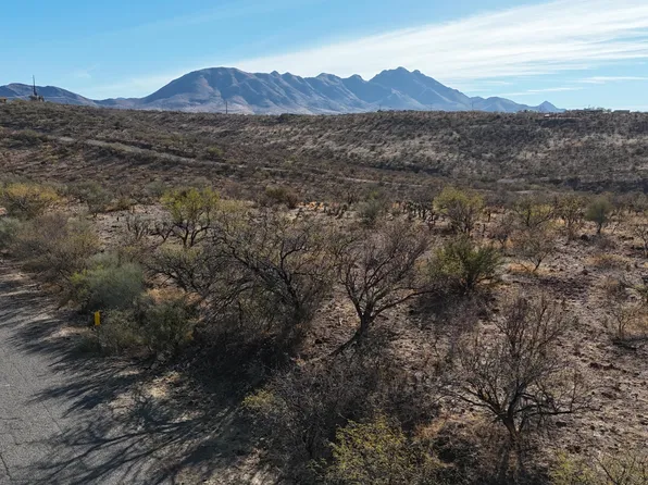 93 Camino Olympia #12, Rio Rico, AZ 85648