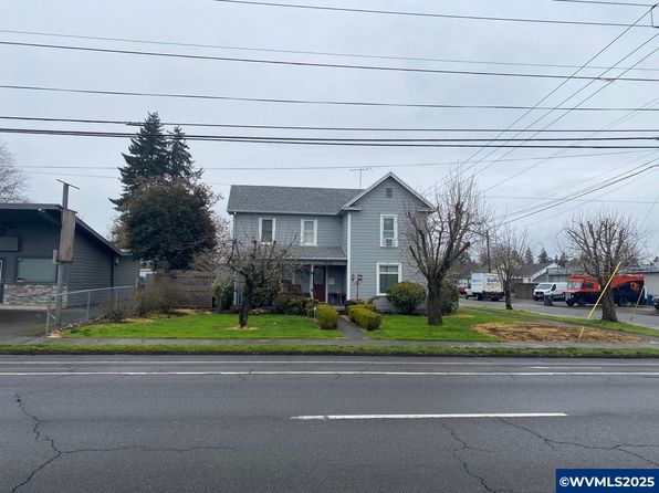 salem-oregon-80487815 picture