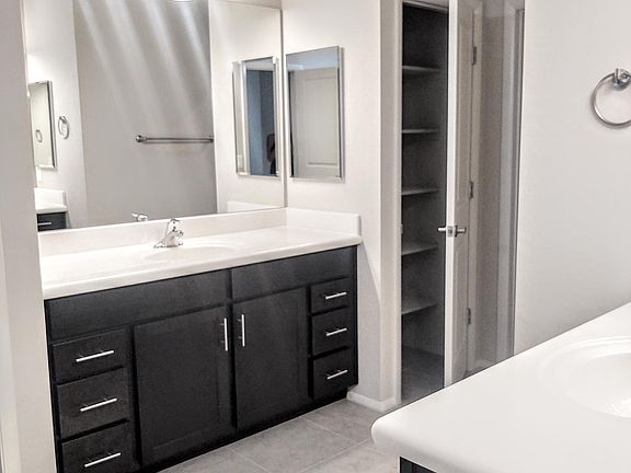 4th image of 18777 N 43rd Ave #4