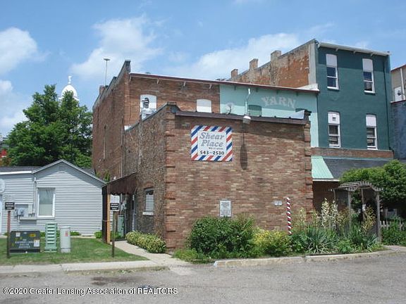 2nd image of 113 W Lawrence Ave