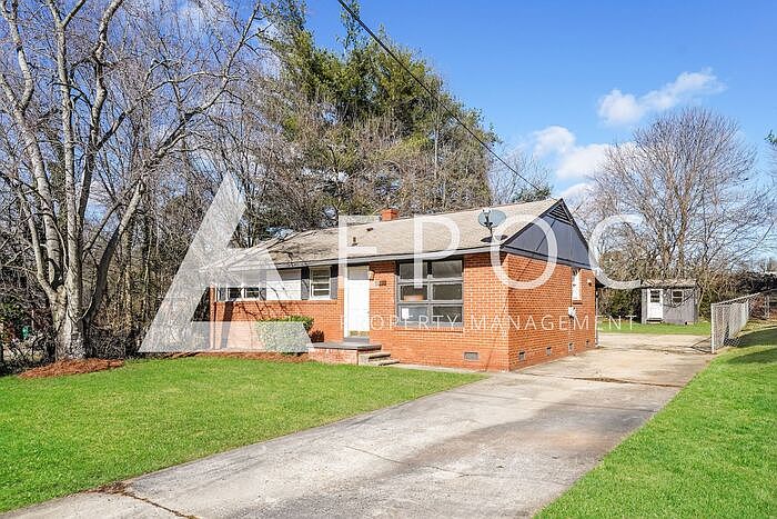 1st image of 2105 Lowe Ave