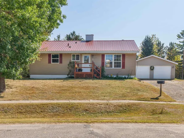 24 Cherry Cr, Babbitt, MN 55706