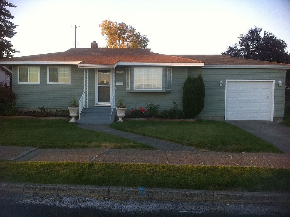 1st image of 3815 E Upriver Dr