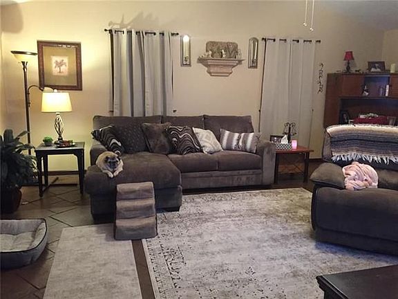 2nd image of 1110 Colmar Ave