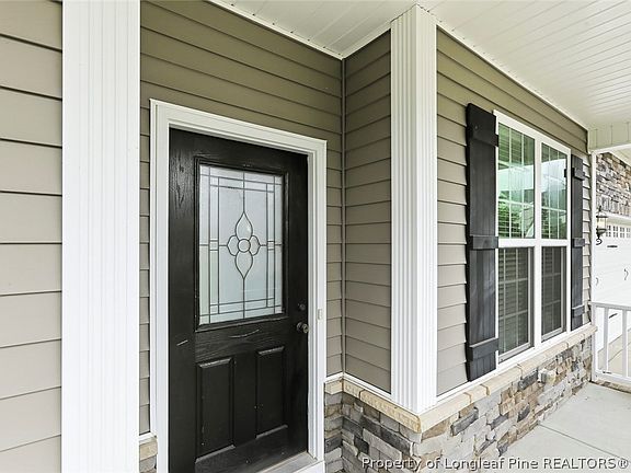 3rd image of 276 Wynngate Dr