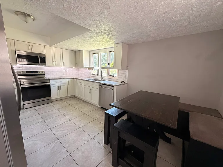 513 Bonnie Ave — Photo 4