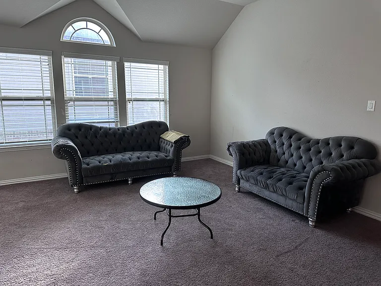 912 Foxtail Dr — Photo 22