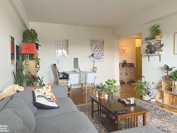 3rd image of 34 Plaza St E APT 710
