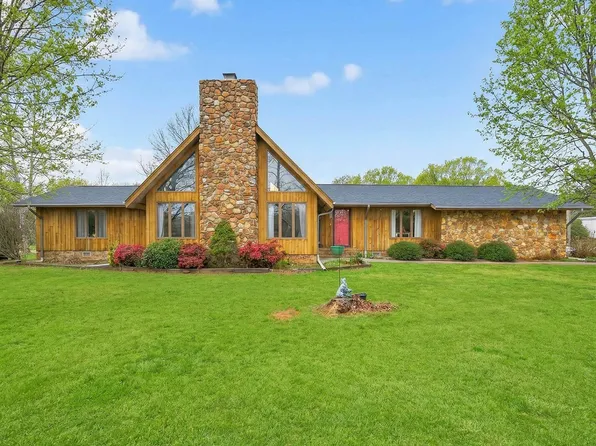 160 Ballard Rd, Pelzer, SC 29669