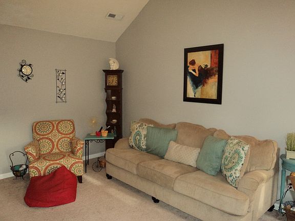 5th image of 107 Briar Patch Dr