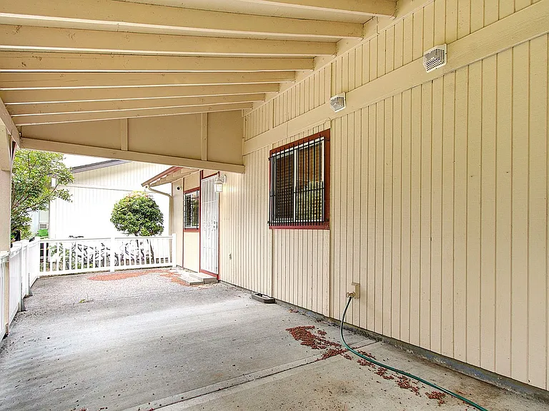 12709 NE 5th St — Photo 24