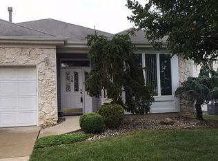 20 Leeds Ln, Monroe Township, NJ