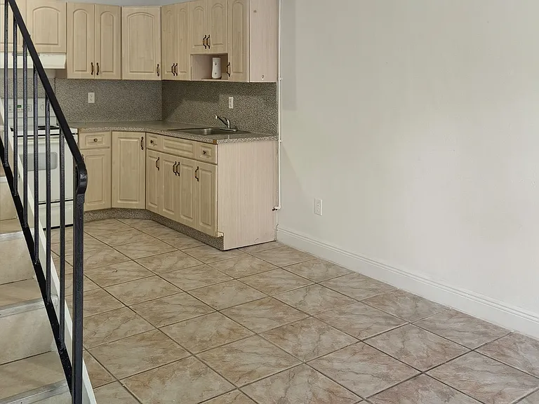 1560 NW 15th Street Rd #11 — Photo 26