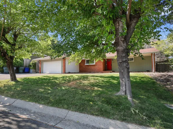 2920 Pioneer Dr, Redding, CA 96001