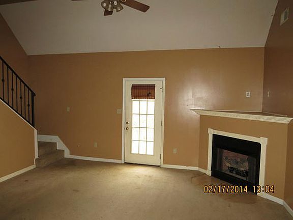 5th image of 8761 Five Oaks Dr W