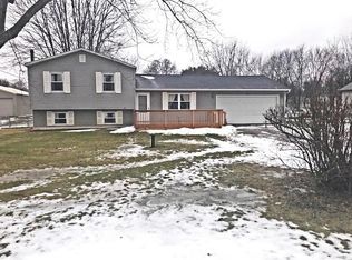 72 3rd Ave SW, Etna, OH 43062