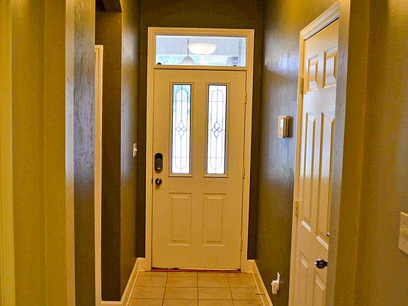 2nd image of 5600 Hampton Hill Cir