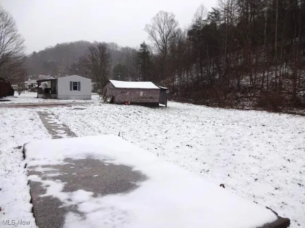 2505 Charleston Rd, Spencer, WV 25276