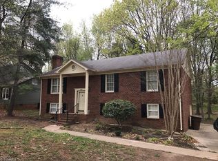 5200 Carolwood Dr, Greensboro, NC 27407