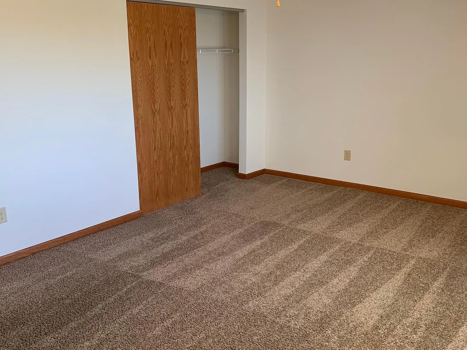 728 W Saint Paul Ave — Photo 3