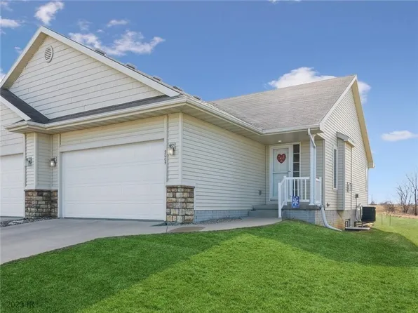 2005 E 1st Ave, Indianola, IA 50125