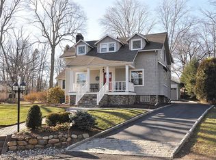 51 Beech Rd, Glen Rock, NJ 07452
