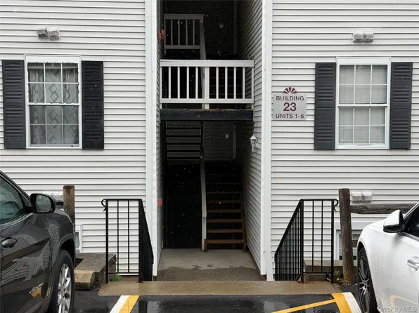 23 Lexington Hl Unit 2, Harriman, NY 10926