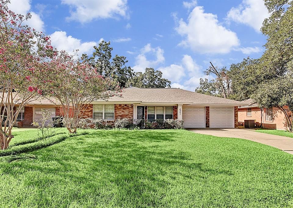 1st image of 4061 Silverwood Dr