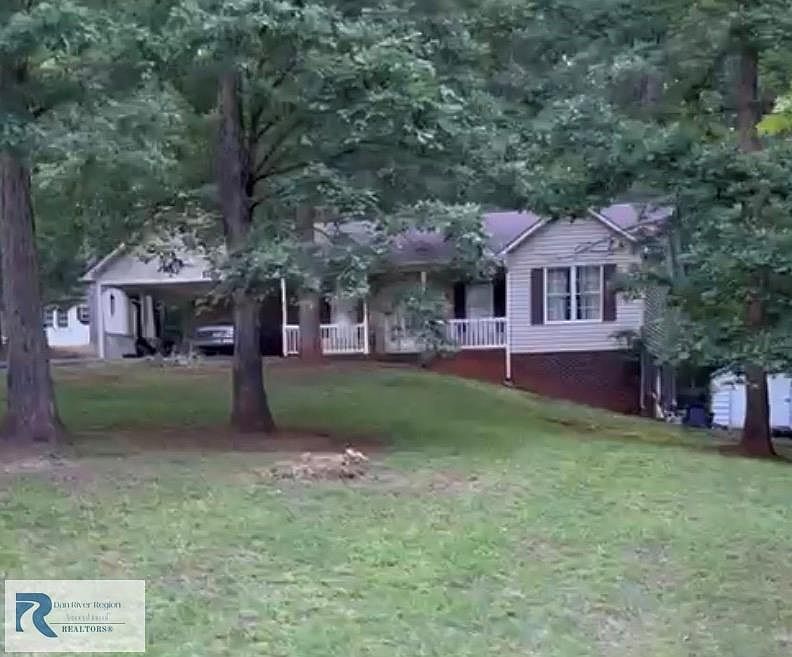 1st image of 235 Stoneridge Dr
