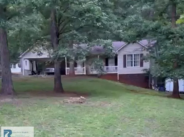 235 Stoneridge Dr, Danville, VA 24540