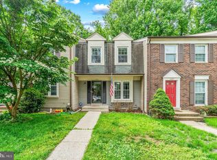 14447 Four Chimney Dr, Centreville, VA 20120