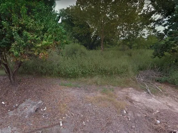 9512 Willow St, Houston, TX 77088