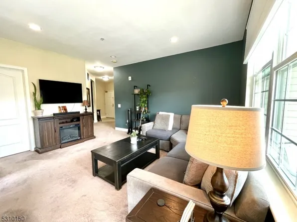 5318 Sanctuary Blvd #5318, Riverdale Boro, NJ 07457