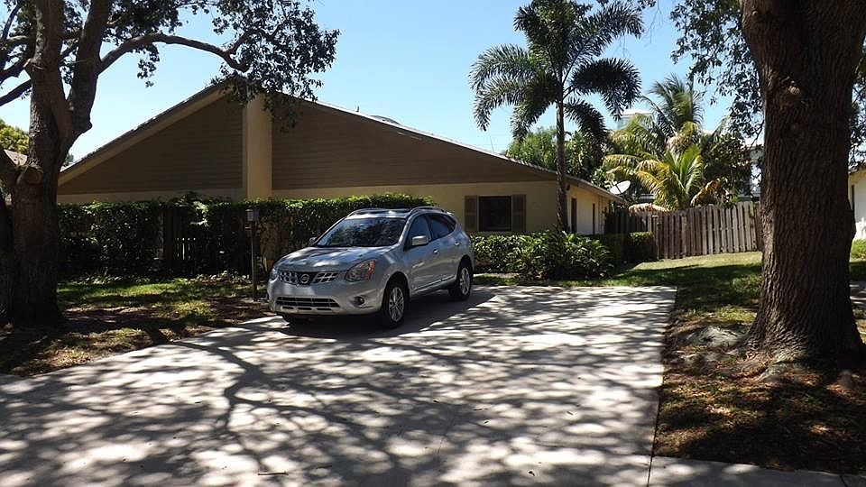 1st image of 2047 Cove Ln