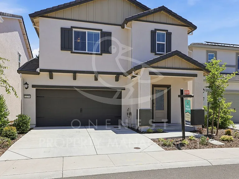 2279 Comstock Ln — Photo 2