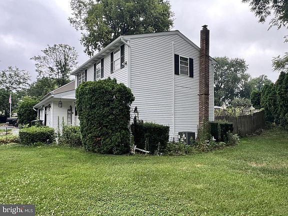 2nd image of 4084 Parkside Ct