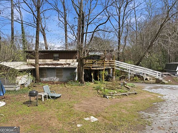 5th image of 272 Gordon Cir SW