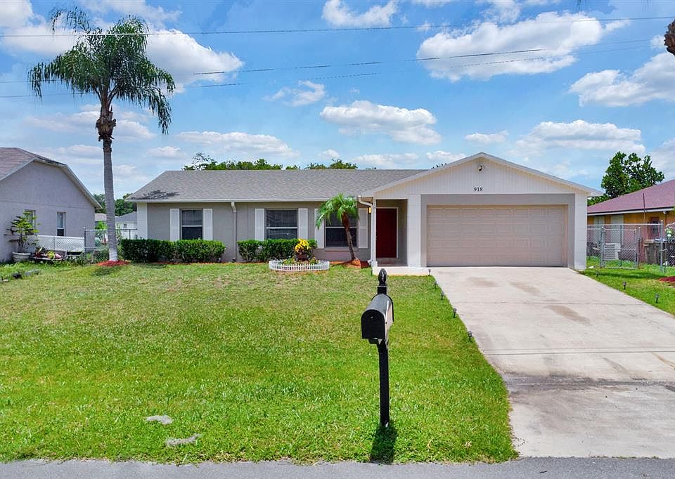 1st image of 918 San Carlos Way