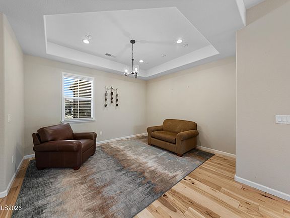 3rd image of 9827 Dyevera Ln