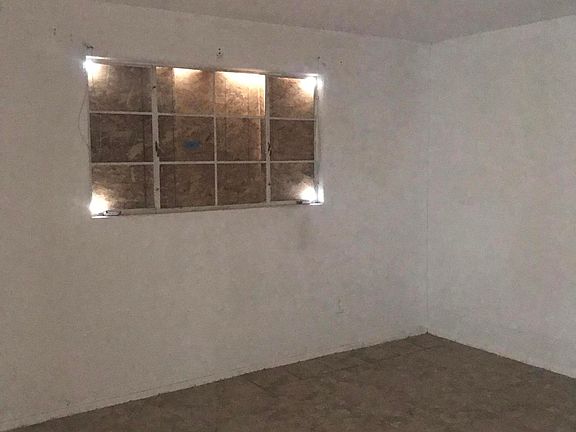 2nd image of 540 Cardenas Dr SE