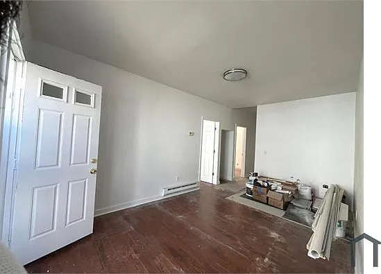 2 bed, $2,885 — Photo 4