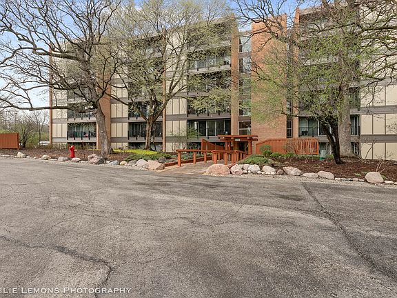 2nd image of 6000 Oakwood Dr APT 1G