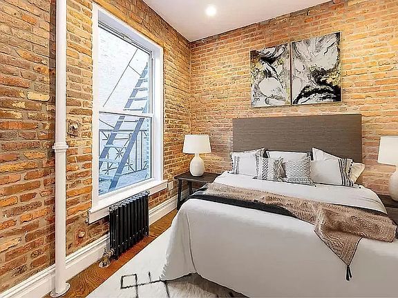 3rd image of 145 W 10th St