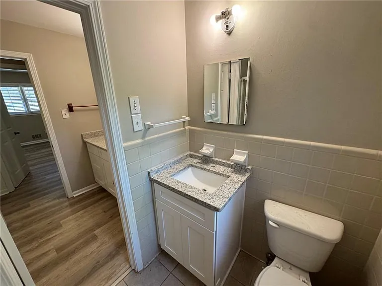 5594 Laurel Ln NW — Photo 18