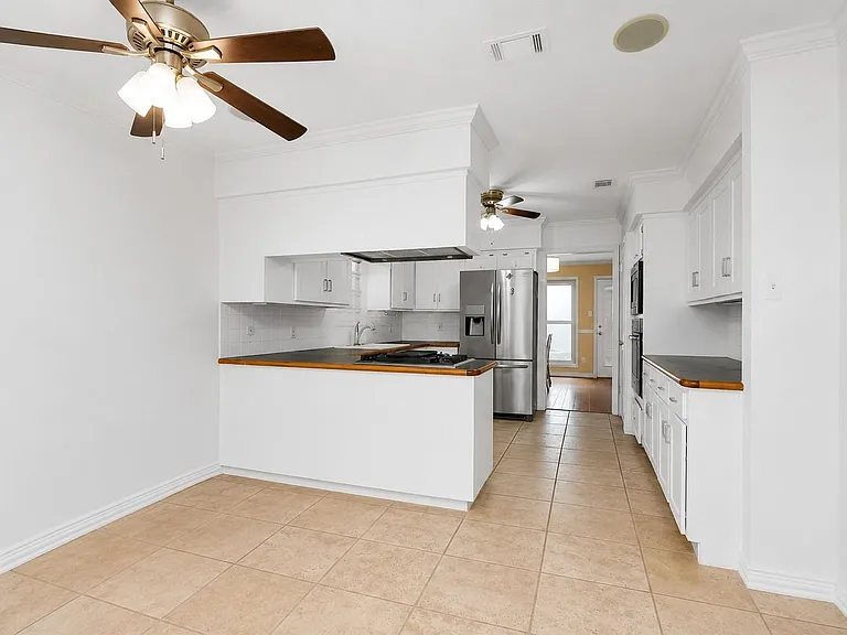 11634 Southlake Dr — Photo 14