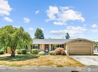 808 17th St SE, Puyallup, WA 98372