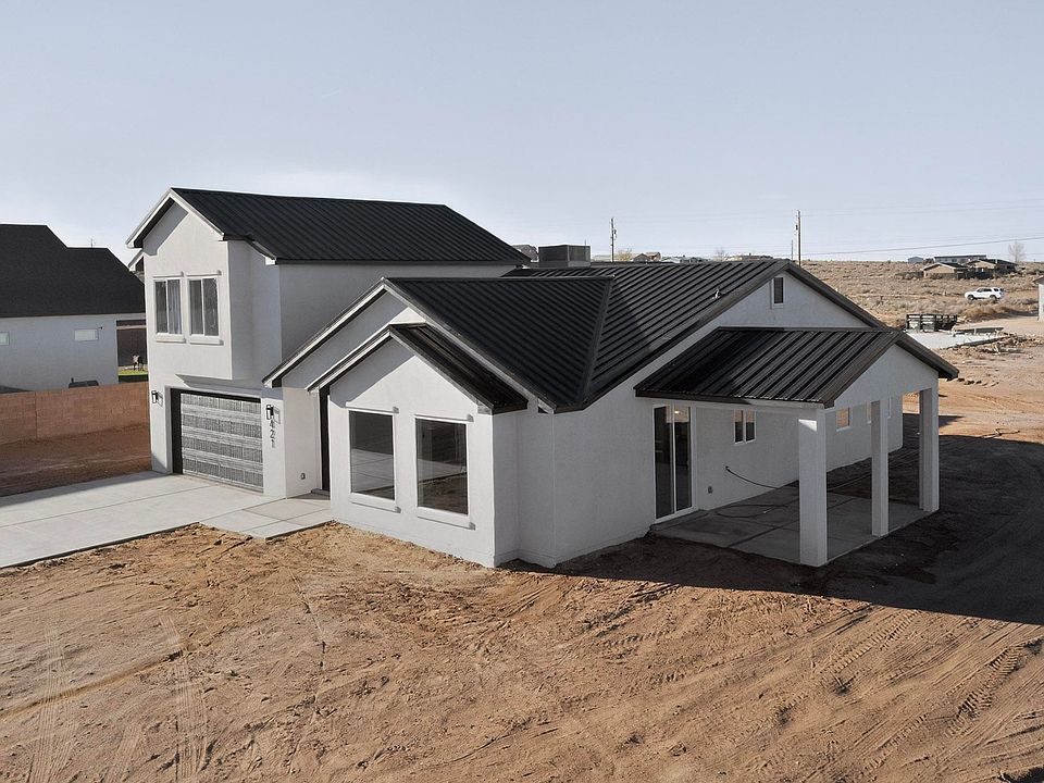 1st image of 421 9th Ave NE