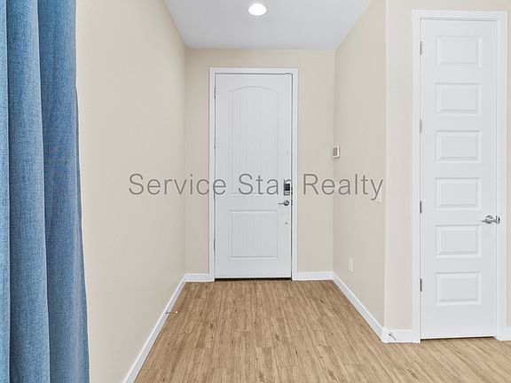 4th image of 5915 S 25th Dr